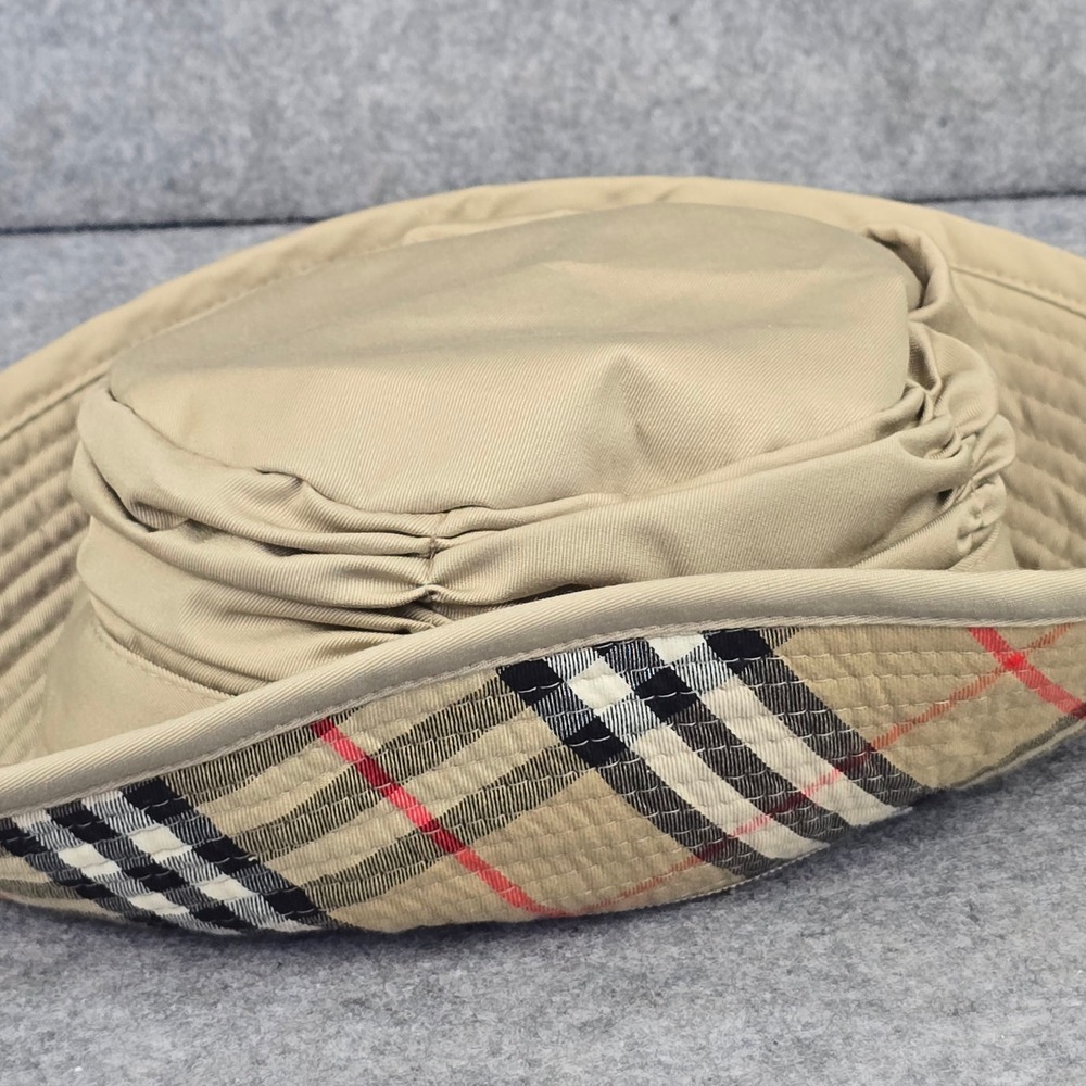 Burberry Bucket Hat Womens 7 Tan Ruched Nova Check Lining Vintage England Clean! - Picture 11 of 16